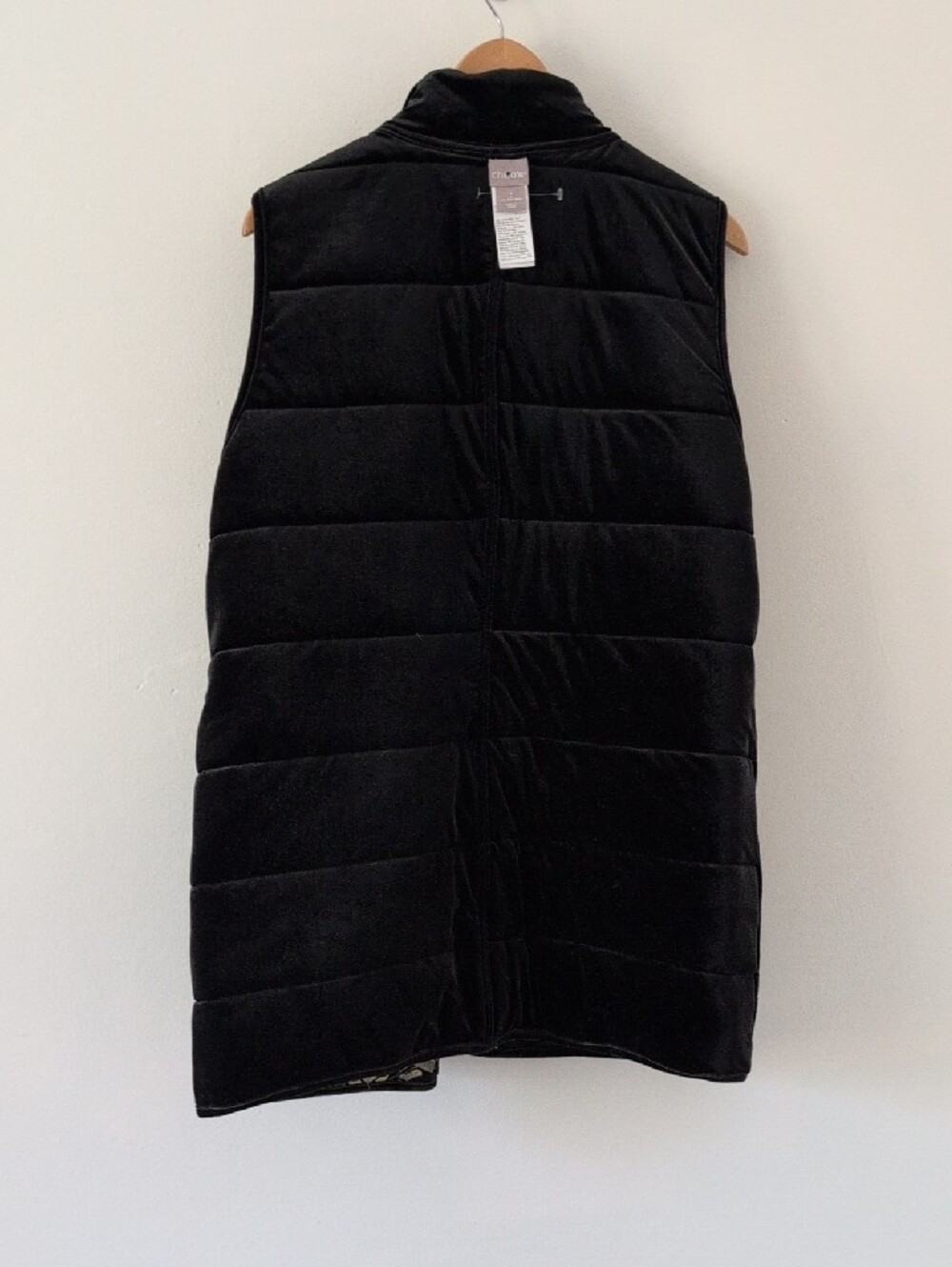 Chico's Reversible Damask Black Gold Quilted Jacquard Long Vest Sz 2 12/14 - Picture 8 of 8